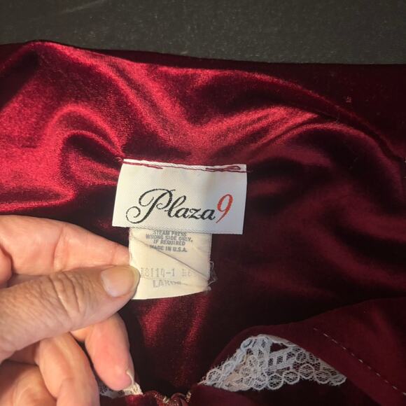 Vtg Women's Sz L Velour 1/2 Zip Robe Housecoat Plaza 9 Long Maroon Lace READ - Picture 6 of 7